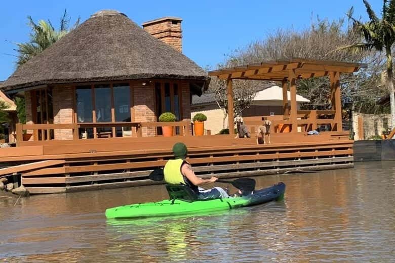 Aventuras de Caiaque pelas Ilhas de Imbé!