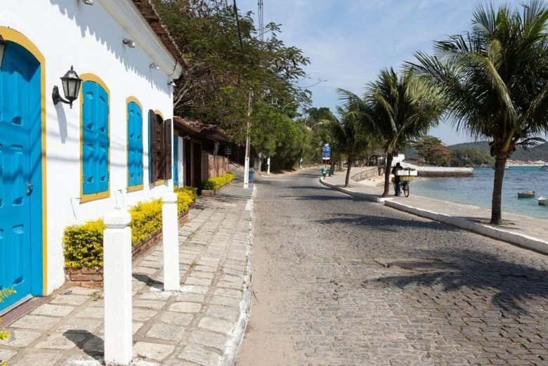 De Angra a Búzios: Transfer confortável entre dois paraísos!