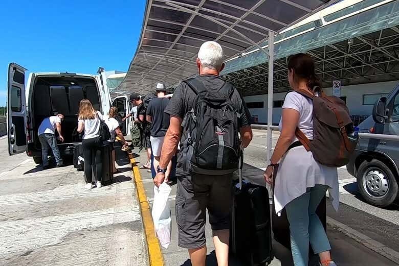 Transfer prático e confortável de Conceição do Jacareí ao Rio de Janeiro!