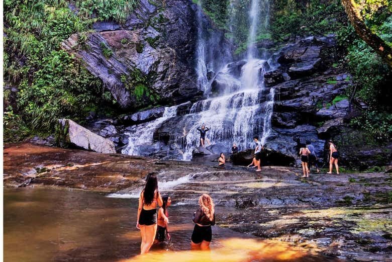 Trilha pelas Cachoeiras e Serra de Angra dos Reis!