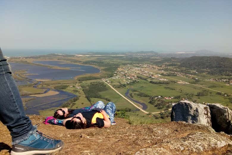 Exploração da Trilha da Pedra Branca em Garopaba!