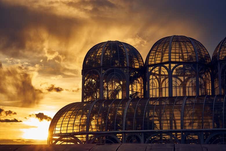 Tour Noturno em Curitiba com Jantar Italiano!