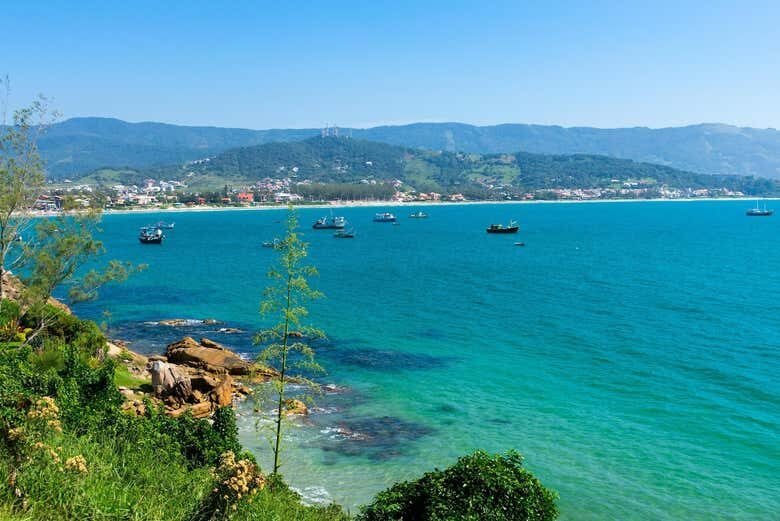 Explore as Deslumbrantes Praias de Garopaba em um Tour Inesquecível!