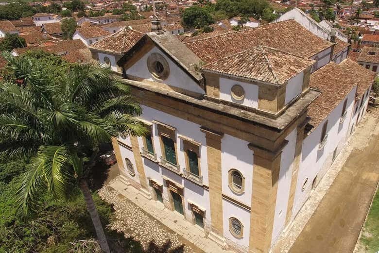 Explore Paraty: Segredos Maçônicos e Colonialismo em um Tour Privado!