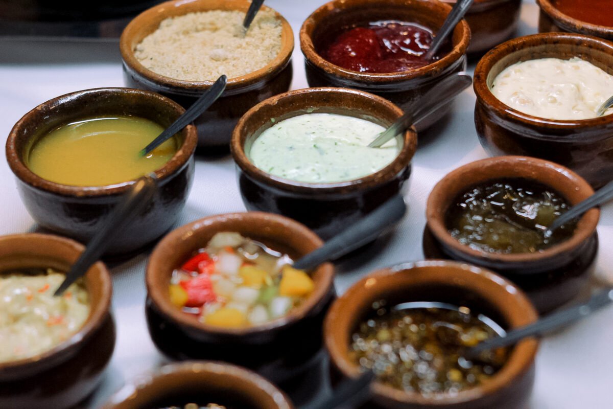 Sequência de Fondue Tradicional Ilimitada, ao lado da rua coberta!